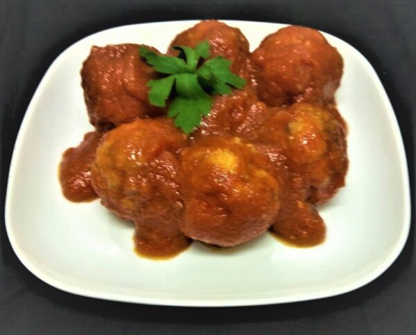 ALBÓNDIGAS CON SALSA DE TOMATE